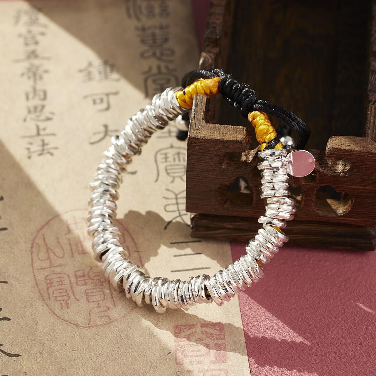 Богатый браслет Ретро Счастливый Спиральный Черный Кулон Национальный Стиль Черный Веревочный Браслет
Богатый браслет Ретро Счастливый Спиральный Черный Кулон Национальный Стиль Черный Веревочный Браслет