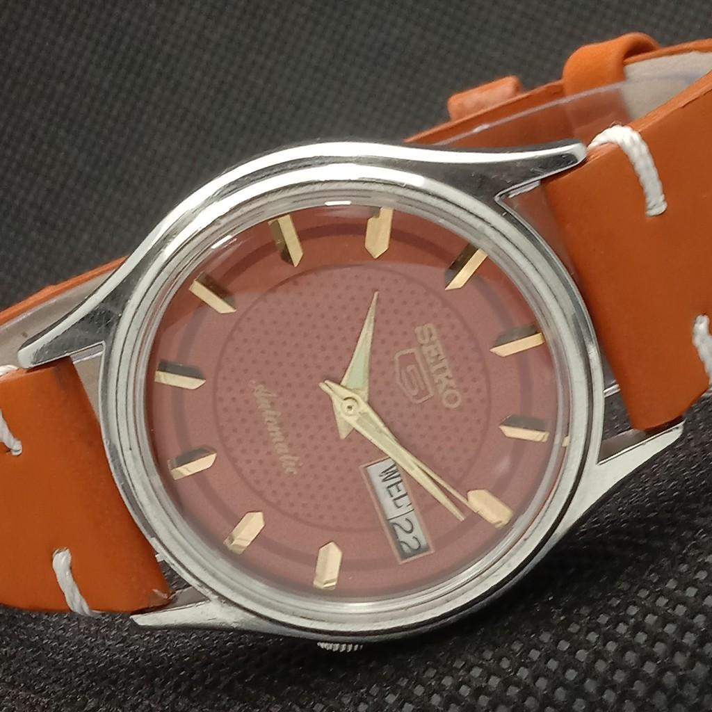 Б/У винтажные часы SEIKO 5 AUTOMATIC 7009A JAPAN MENS D/D BROWN 534l-a282813-2 SKU534l-a282813
Б/У винтажные часы SEIKO 5 AUTOMATIC 7009A JAPAN MENS D/D BROWN 534l-a282813-2 SKU534l-a282813