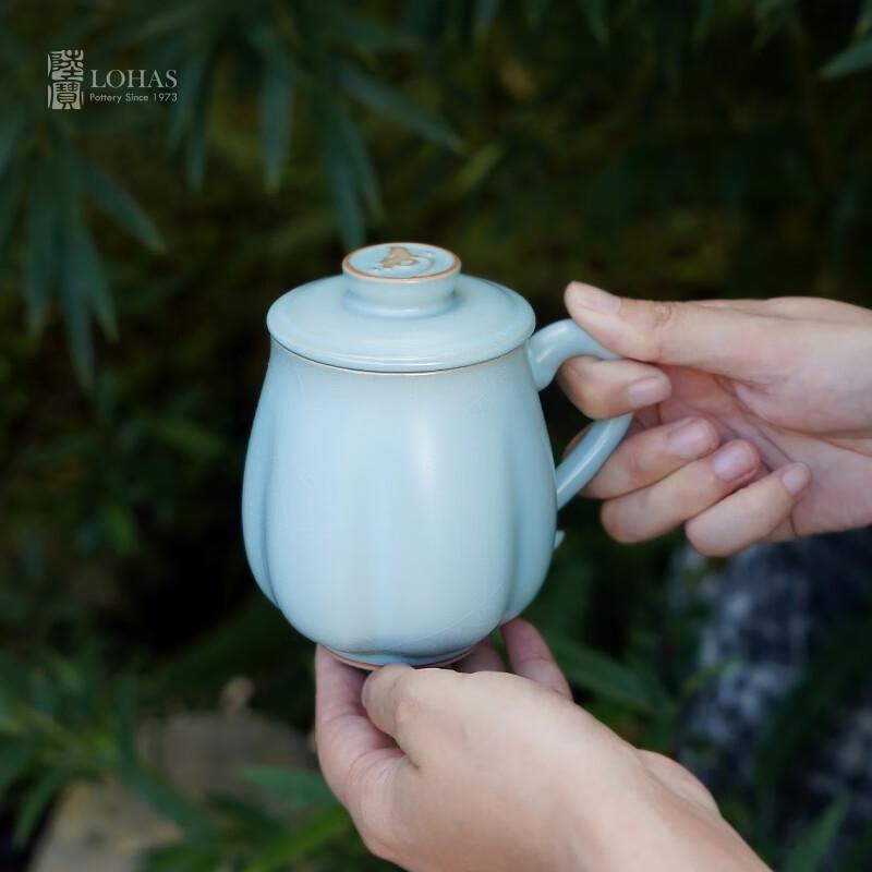 Ru Kiln Ceramic Covered Cup
Ru Kiln Ceramic Covered Cup