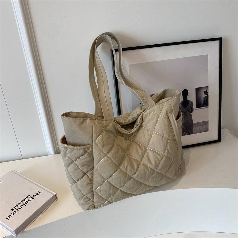 Korean Ins Women s Tote Bags Large Capacity Shoulder Bag Lightweight Soft Nyl Handbag For Daily Shopping Travel бежевый
Korean Ins Women s Tote Bags Large Capacity Shoulder Bag Lightweight Soft Nyl Handbag For Daily Shopping Travel бежевый