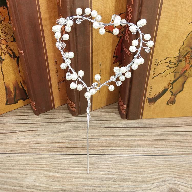 Кружевная тиара-ободок принцессы: Свадебная корона в детском стиле для украшения торта на день рождения
Кружевная тиара-ободок принцессы: Свадебная корона в детском стиле для украшения торта на день рождения