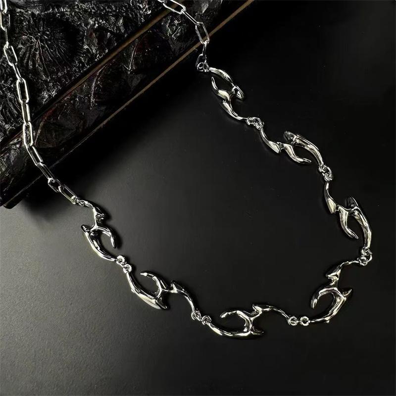 Gothic Irregular Metal Hip Hop Necklace Fashion Men s And Women s Collarbone Chain Hoodie T-Shirt Chain Zircon Accessories
Gothic Irregular Metal Hip Hop Necklace Fashion Men s And Women s Collarbone Chain Hoodie T-Shirt Chain Zircon Accessories