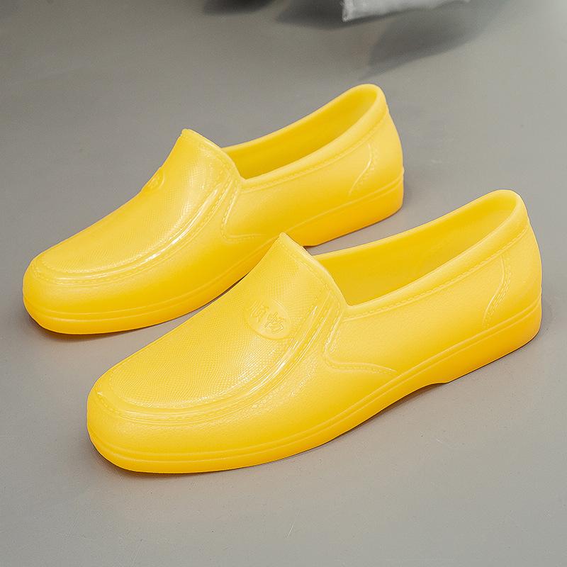 Four Seasons Rain Shoes Men s Thickened Construction Site Cement Labor Protection Water Shoes Shallow Mouth Waterproof, Non-slip and Wear-resistant 44
Four Seasons Rain Shoes Men s Thickened Construction Site Cement Labor Protection Water Shoes Shallow Mouth Waterproof, Non-slip and Wear-resistant 44