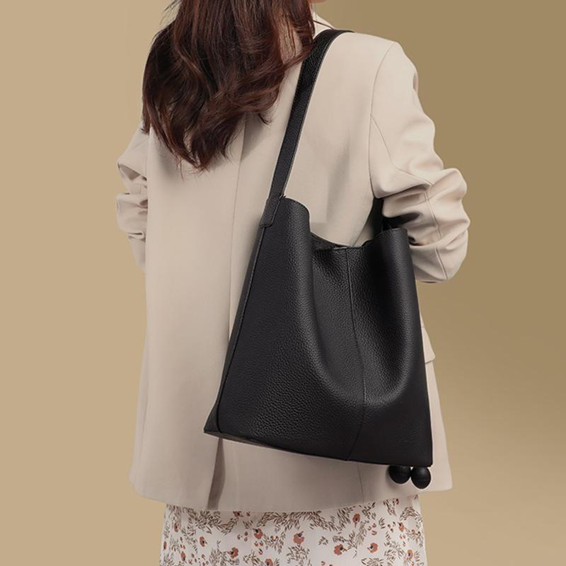 Bag Women s New Bucket Bag Women s Bag Crossbody Bag Leather Premium Large Capacity Shoulder Bag
Bag Women s New Bucket Bag Women s Bag Crossbody Bag Leather Premium Large Capacity Shoulder Bag
