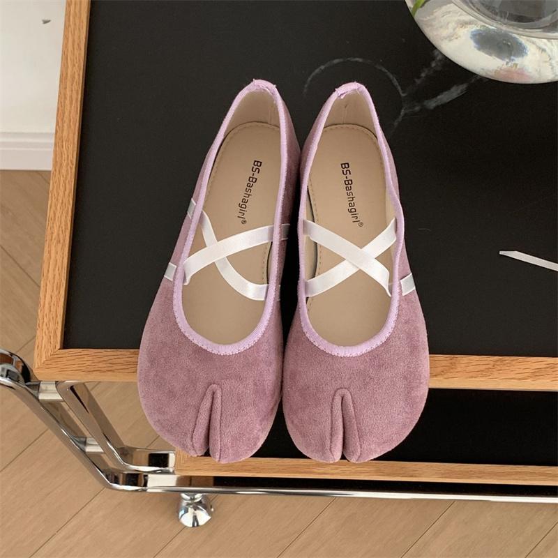 IPPEUM Tabi Sneakers Shoes Red Ballet Flats Women 2025 New Split Toe Ballerina Flat 250 фиолетовый
IPPEUM Tabi Sneakers Shoes Red Ballet Flats Women 2025 New Split Toe Ballerina Flat 250 фиолетовый