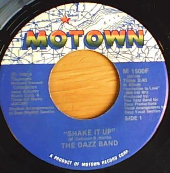 7inch Record DAZZ BAND Shake It Up Only Love M1500F MOTOWN 1980 US Dance Electronica Used
7inch Record DAZZ BAND Shake It Up Only Love M1500F MOTOWN 1980 US Dance Electronica Used