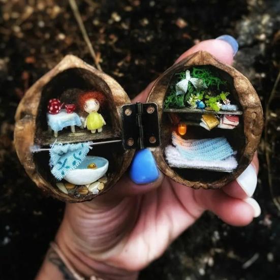 Миниатюрный мир, фигурка из скорлупы грецкого ореха, крошечный микропейзаж из ореховой смолы, статуэтка, скульптура, дом A
Миниатюрный мир, фигурка из скорлупы грецкого ореха, крошечный микропейзаж из ореховой смолы, статуэтка, скульптура, дом A