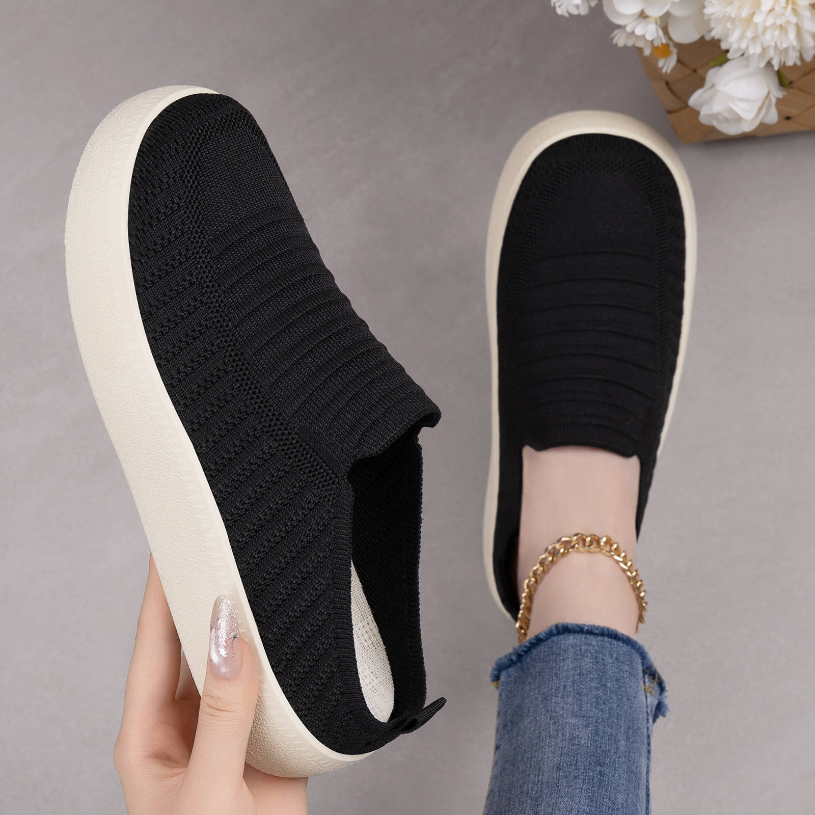 Women Platform Wedge Slippers Height Increasing Knitted Casual Slip-on Shoes Breathable Comfortable Large Size 42
Women Platform Wedge Slippers Height Increasing Knitted Casual Slip-on Shoes Breathable Comfortable Large Size 42