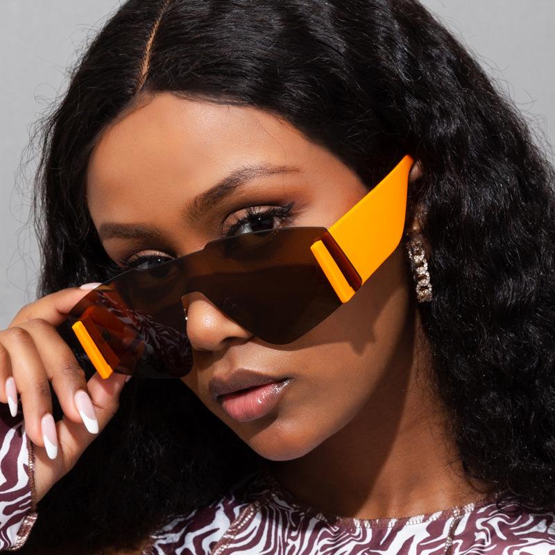 В 2022 году The Big Frame Sunglasses In Europe и The United States Sunglasses for Men and Women
В 2022 году The Big Frame Sunglasses In Europe и The United States Sunglasses for Men and Women
