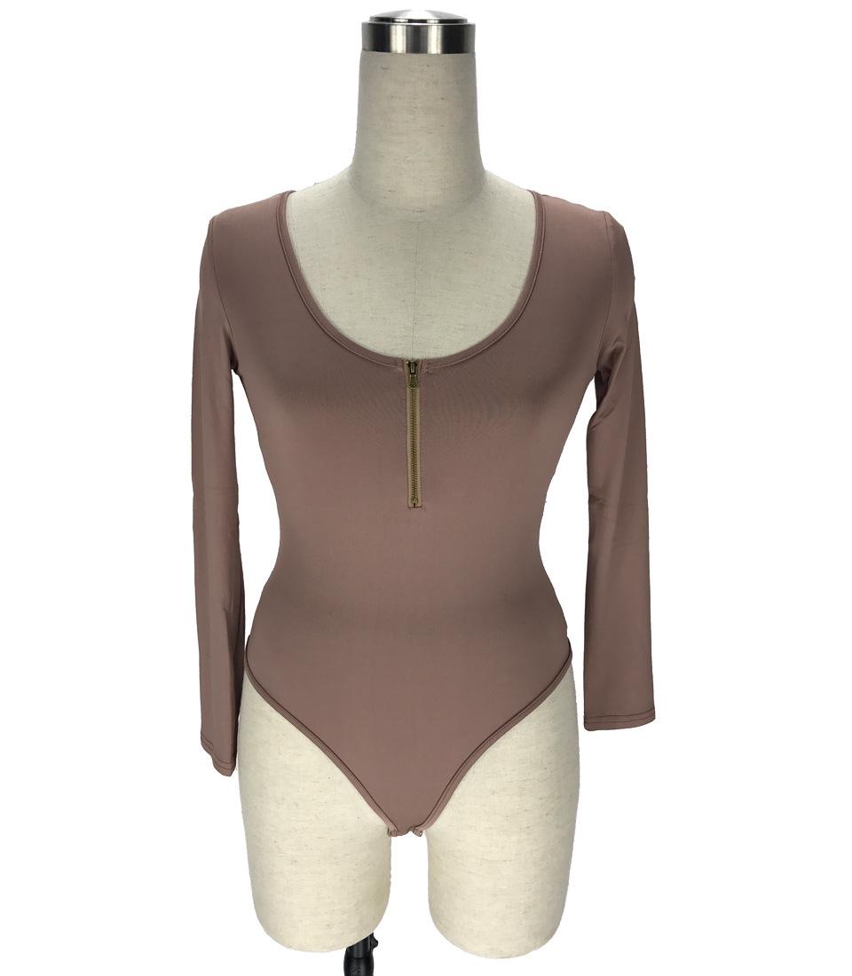 Жіночий комбінезон з довгим рукавом на блискавці 3XL
Жіночий комбінезон з довгим рукавом на блискавці 3XL