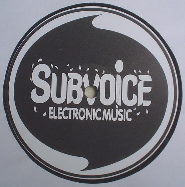 12-дюймовая пластинка SUBVOICE - Без названия SUBV07 Subvoice Electr 1996 Япония Танцевальная и Электронная Б/У
12-дюймовая пластинка SUBVOICE - Без названия SUBV07 Subvoice Electr 1996 Япония Танцевальная и Электронная Б/У