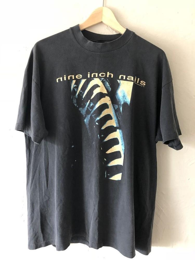 1995 Nine Inch Nails 034Now I039m Nothing034 Vintage 90039s Band Unisex Tshirt KH7406 Unisex T-Shirt S
1995 Nine Inch Nails 034Now I039m Nothing034 Vintage 90039s Band Unisex Tshirt KH7406 Unisex T-Shirt S