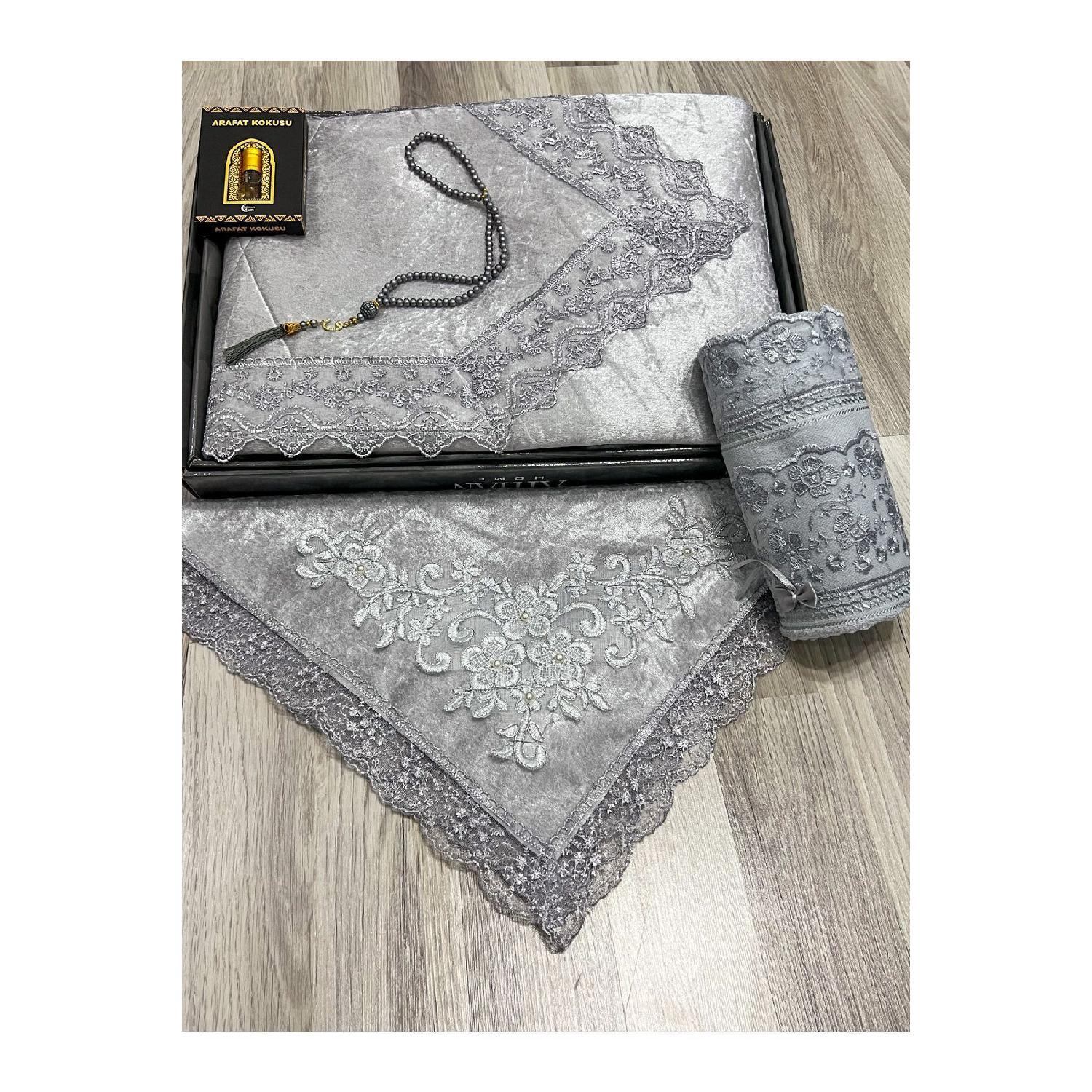 5 Piece Prayer Mat Set, Dowry Bundle Boxed, Velvet Laced Bride And Groom Set 70 x 120 сірий колір
5 Piece Prayer Mat Set, Dowry Bundle Boxed, Velvet Laced Bride And Groom Set 70 x 120 сірий колір