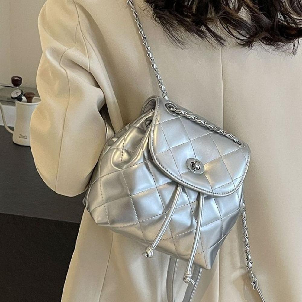 Premium sense Xiaoxiangfeng silver backpack women s summer 2024 new trendy versatile chain bag simple commuter backpack срібний
Premium sense Xiaoxiangfeng silver backpack women s summer 2024 new trendy versatile chain bag simple commuter backpack срібний