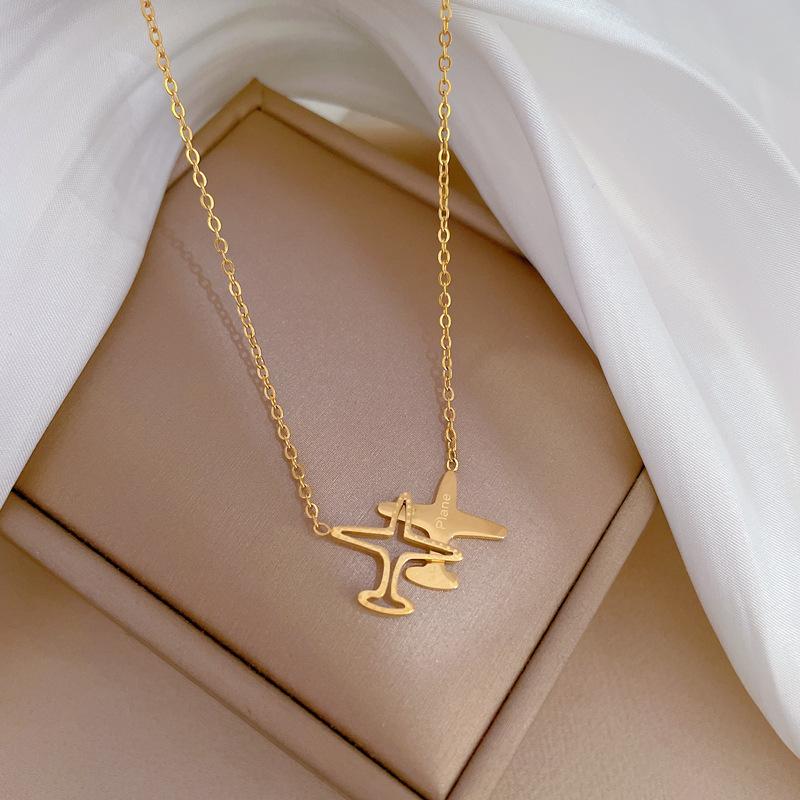 Titanium Steel Cold Wind Plane Personality Minimalist Wind Furnace Real Gold Necklace Female Collarbone Chain
Titanium Steel Cold Wind Plane Personality Minimalist Wind Furnace Real Gold Necklace Female Collarbone Chain