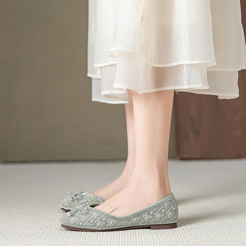Bow rhinestone square head flat sole shoes women s 2025 summer new lady fashion versatile W3266-73 39 абрикосовий
Bow rhinestone square head flat sole shoes women s 2025 summer new lady fashion versatile W3266-73 39 абрикосовий