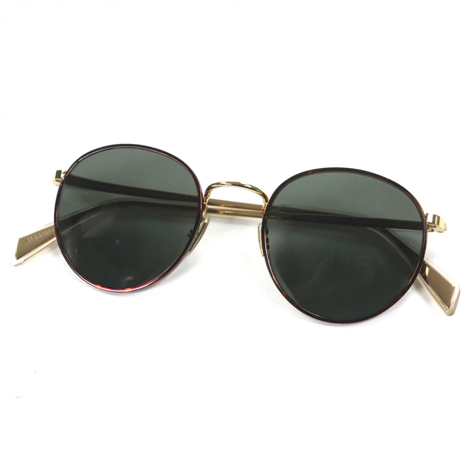 Чудові сонцезахисні окуляри CELINE Boston Eyewear Коричневий пластик чоловічі CL40100U Вживані
Чудові сонцезахисні окуляри CELINE Boston Eyewear Коричневий пластик чоловічі CL40100U Вживані
