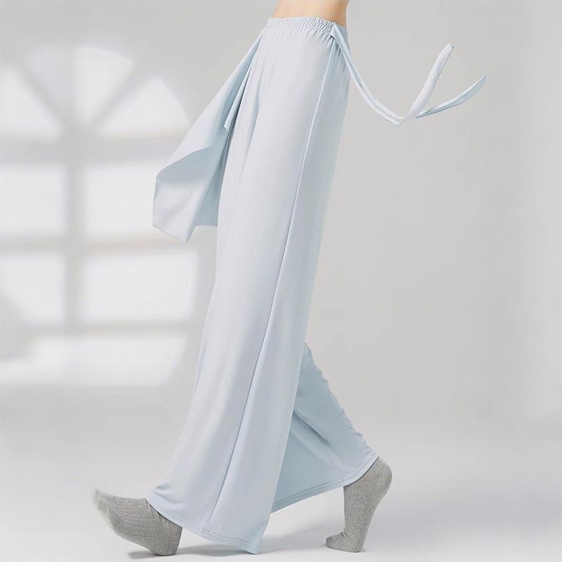 Modern Dance Pants Dance Clothes Chinese Dance Summer Wide-leg Pants New Style Flowing Basic Training Uniform Classical Dance Practice Clothes M чёрный
Modern Dance Pants Dance Clothes Chinese Dance Summer Wide-leg Pants New Style Flowing Basic Training Uniform Classical Dance Practice Clothes M чёрный
