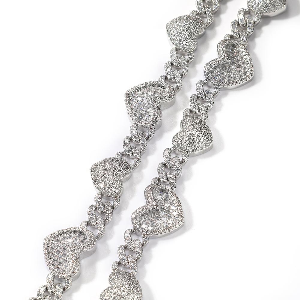 THE BLING KING 13mm Cuban Chain Full Paved 2 Designs Heart Iced Out Bling Baguettecz Necklace Charm HipHop Jewelry 16inch choker серебряный
THE BLING KING 13mm Cuban Chain Full Paved 2 Designs Heart Iced Out Bling Baguettecz Necklace Charm HipHop Jewelry 16inch choker серебряный