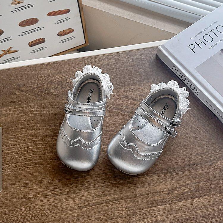 Кожаная обувь для девочек Детские туфли принцессы 2025 осень новая обувь на плоской подошве для маленькой девочки мягкая подошва весна и осень детские одинарные туфли 34 yards inner length: 21.1cm серебряный
Кожаная обувь для девочек Детские туфли принцессы 2025 осень новая обувь на плоской подошве для маленькой девочки мягкая подошва весна и осень детские одинарные туфли 34 yards inner length: 21.1cm серебряный