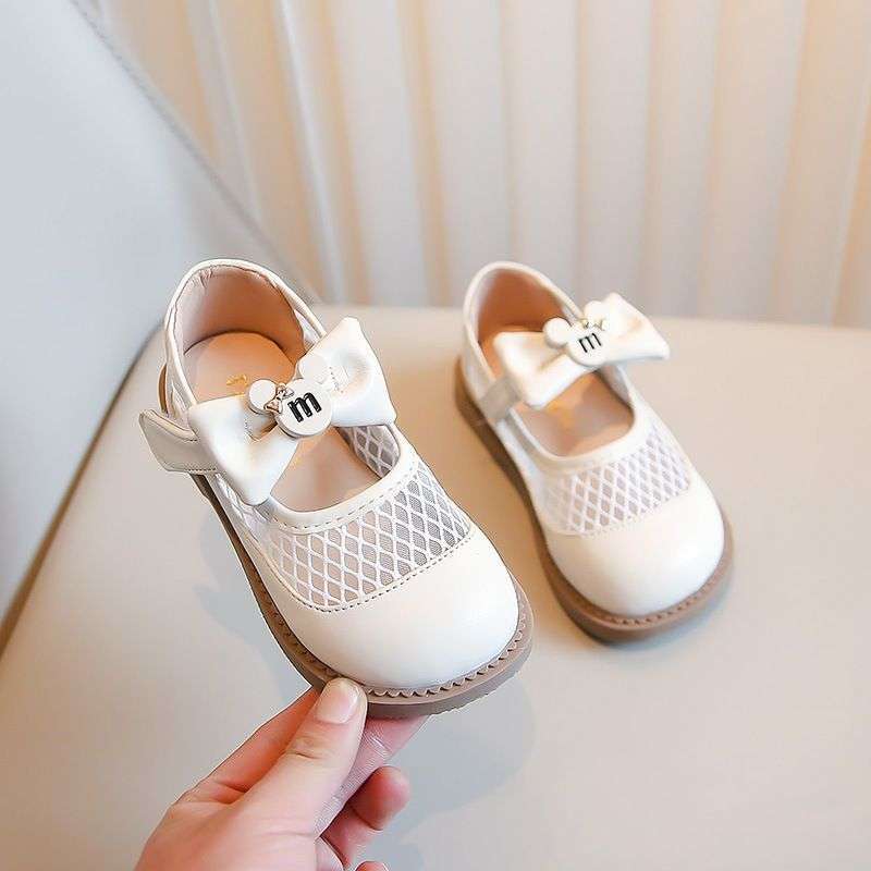 Детская сетчатая дышащая обувь для малышей 2025 весна и лето детская зарубежная нескользящая маленькая кожаная обувь для девочек маленький ароматный ветер туфли принцессы foot length + 0.5 to 0.8cm select inner length
Детская сетчатая дышащая обувь для малышей 2025 весна и лето детская зарубежная нескользящая маленькая кожаная обувь для девочек маленький ароматный ветер туфли принцессы foot length + 0.5 to 0.8cm select inner length