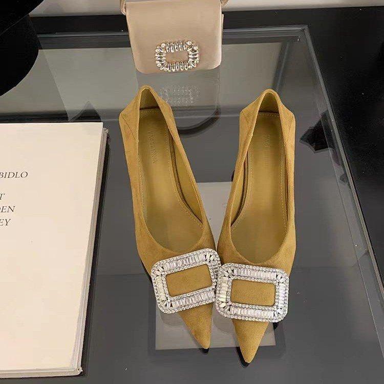 Light luxury square buckle low-heeled shoes women s thin-heeled black work shoes pointed single shoes 2025 spring new temperament Muse Fan 35
Light luxury square buckle low-heeled shoes women s thin-heeled black work shoes pointed single shoes 2025 spring new temperament Muse Fan 35