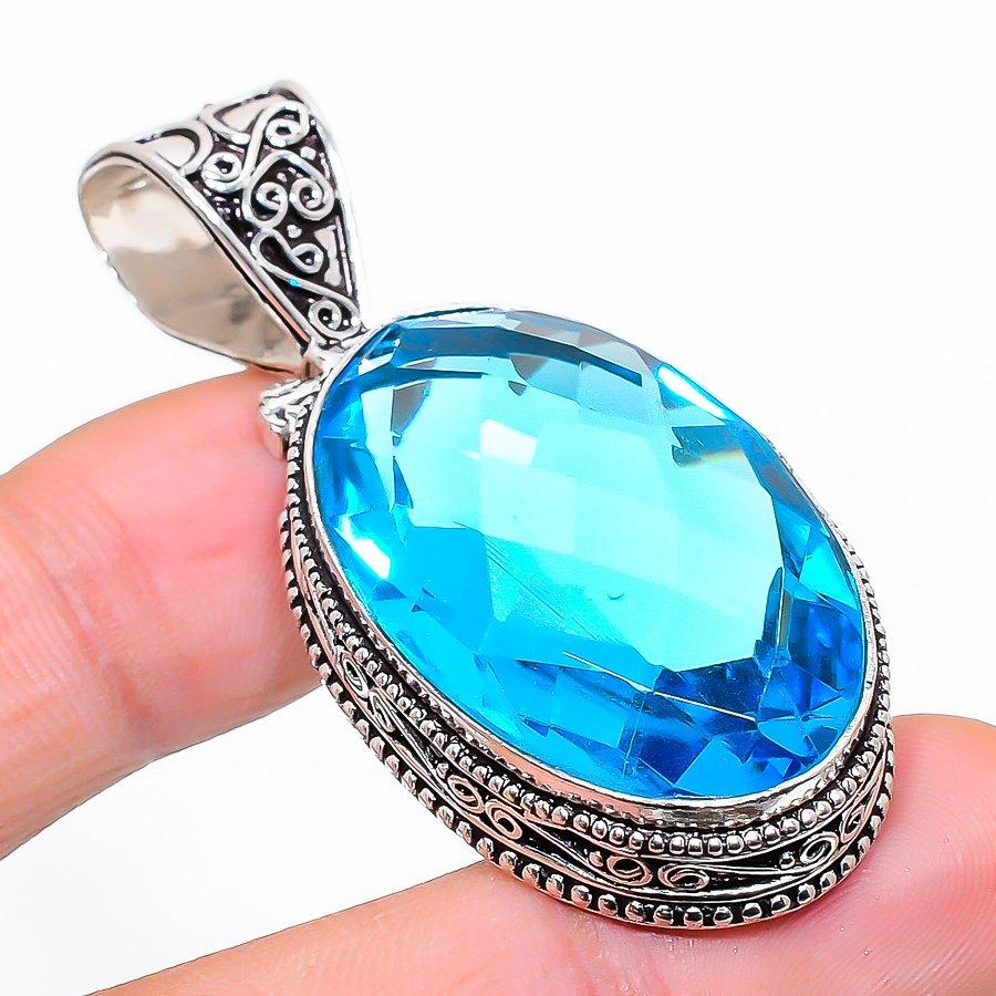 Vintage Swiss Blue Topaz Gemstone Handmade Ethnic Jewelry Pendant 2.21 VR-3513
Vintage Swiss Blue Topaz Gemstone Handmade Ethnic Jewelry Pendant 2.21 VR-3513