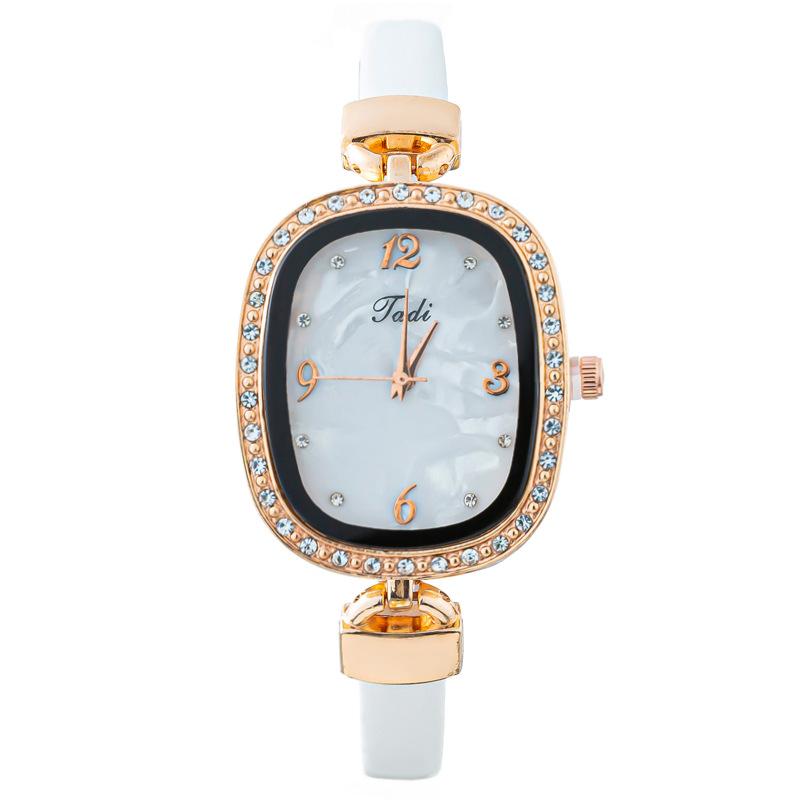 Модные женские цифровые часы с бриллиантами, женские часы с ремешком, кварцевые часы, цельные белый
Модные женские цифровые часы с бриллиантами, женские часы с ремешком, кварцевые часы, цельные белый