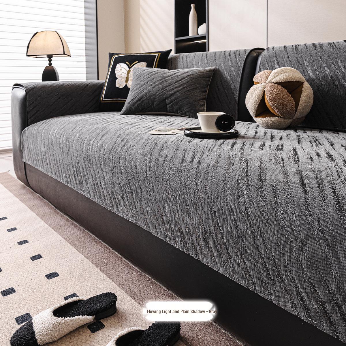 All-Season Chenille Sofa Cushion Cover: Non-Slip, High-End Pad for Leather Sofas 70x70cm серый
All-Season Chenille Sofa Cushion Cover: Non-Slip, High-End Pad for Leather Sofas 70x70cm серый
