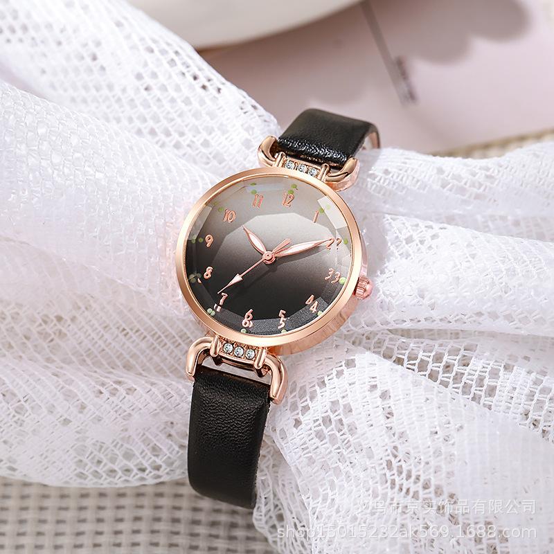 New Round Dial Bracelet Watch Gradient Color Elegant Leather Strap Watch Adjustable Quartz Watch Women Fashion чёрный
New Round Dial Bracelet Watch Gradient Color Elegant Leather Strap Watch Adjustable Quartz Watch Women Fashion чёрный