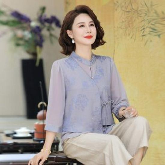Elegant Summer Seven-Sleeve Blouse for Mothers: National Style, Suitable for Middle-Aged and Elderly Women 4XL фіолетовий
Elegant Summer Seven-Sleeve Blouse for Mothers: National Style, Suitable for Middle-Aged and Elderly Women 4XL фіолетовий