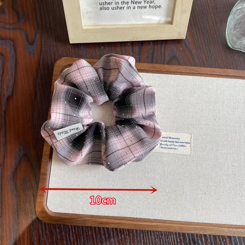 Клетчатые резинки для волос в стиле колледжа для женщин и девушек, эластичные резинки для волос, аксессуары, кольцо для волос, веревка, головной убор, украшение
Клетчатые резинки для волос в стиле колледжа для женщин и девушек, эластичные резинки для волос, аксессуары, кольцо для волос, веревка, головной убор, украшение