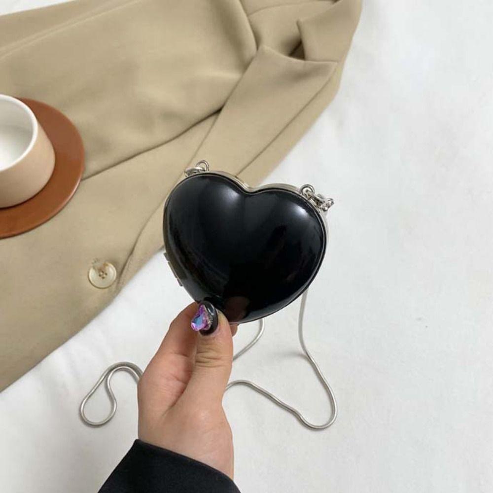 Snake Bone Chain Love Shape Crossbody Bag PU Shoulder Bag Box Shoulder Bag Crossbody Bag Large Capacity Lipstick Bag Party
Snake Bone Chain Love Shape Crossbody Bag PU Shoulder Bag Box Shoulder Bag Crossbody Bag Large Capacity Lipstick Bag Party