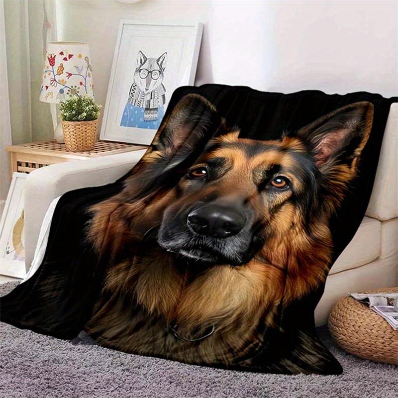 1pc German Shepherd Dog Print Blanket - Plush Lightweight Warm Polyester, Anti-Tear Hypoallergenic All-Season Throw for Living Room, Bedroom 130x150cm
1pc German Shepherd Dog Print Blanket - Plush Lightweight Warm Polyester, Anti-Tear Hypoallergenic All-Season Throw for Living Room, Bedroom 130x150cm
