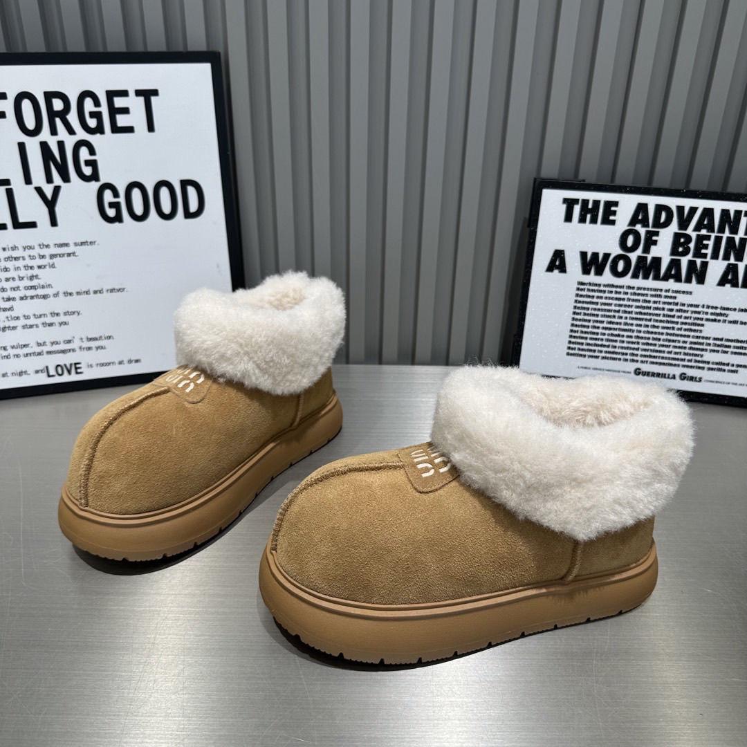 Новые женские зимние ботинки, повседневные, удобные, на плоской подошве, с зимним теплым плюшем 2024 года, высококачественные, модные, однотонные, женские ботильоны 40 кофейный
Новые женские зимние ботинки, повседневные, удобные, на плоской подошве, с зимним теплым плюшем 2024 года, высококачественные, модные, однотонные, женские ботильоны 40 кофейный