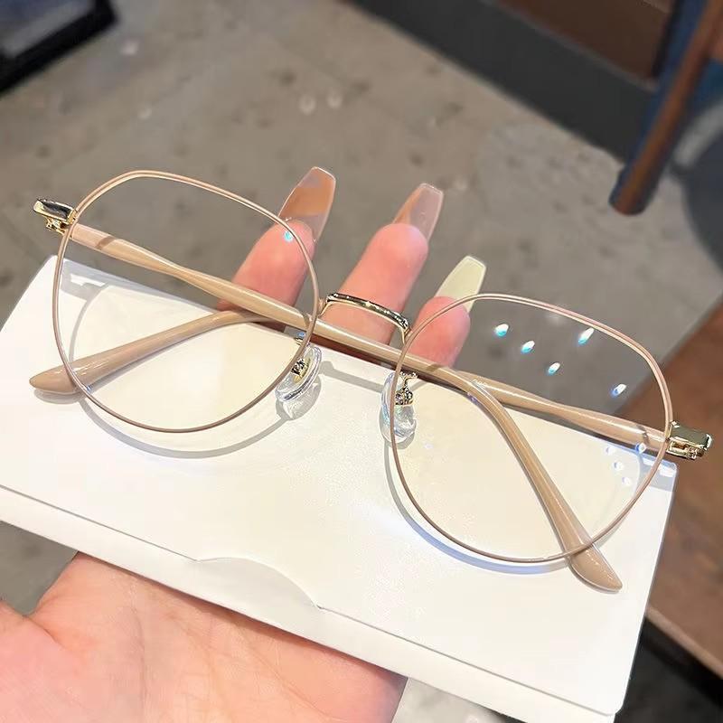 Minimalist Style Multi Color Metal Round Frame Glasses Unisex Versatile Commute Plain Eyeglasses 5501
Minimalist Style Multi Color Metal Round Frame Glasses Unisex Versatile Commute Plain Eyeglasses 5501