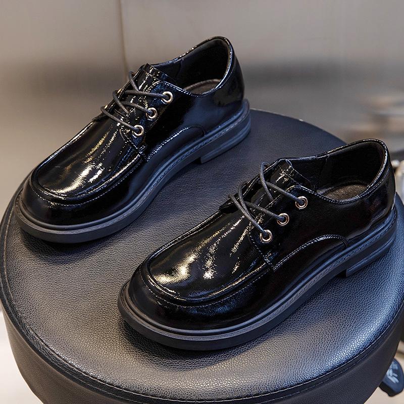 Spring 2025 new fashion single shoes women s thick heel casual shallow mouth leather women s shoes round head versatile small leather shoes women s ti 40 чёрный
Spring 2025 new fashion single shoes women s thick heel casual shallow mouth leather women s shoes round head versatile small leather shoes women s ti 40 чёрный