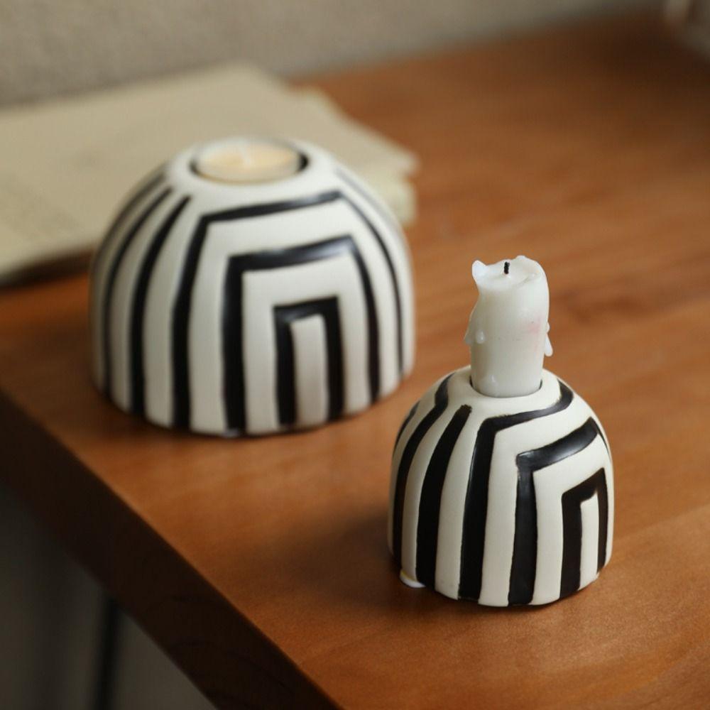 Retro Striped Candle Holder Ceramic Aroma Diffuser Crafts Aroma Container Photography Props S
Retro Striped Candle Holder Ceramic Aroma Diffuser Crafts Aroma Container Photography Props S