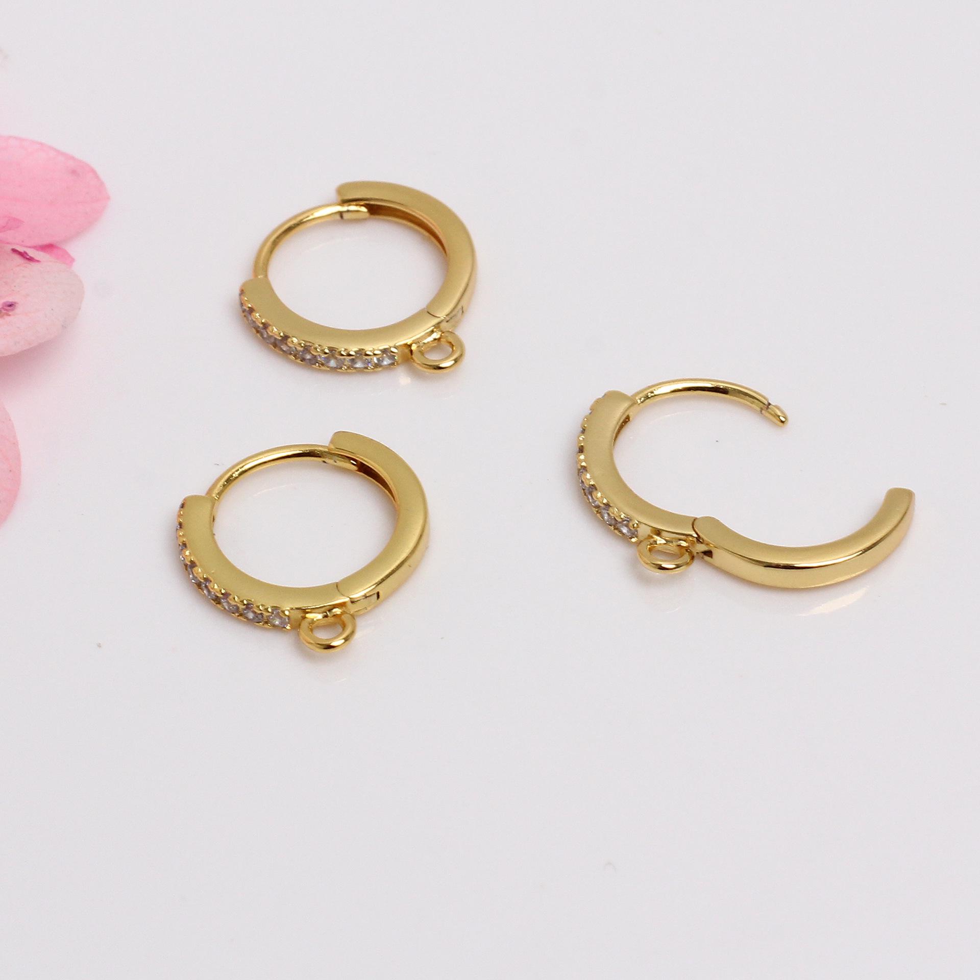 18K Gold Plated Zirconia Hoop Earrings with Pendant Clip
18K Gold Plated Zirconia Hoop Earrings with Pendant Clip