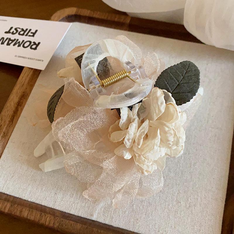 Зажим-краб для волос Mori Floral Mesh: Высококлассный, универсальный аксессуар для волос для женщин
Зажим-краб для волос Mori Floral Mesh: Высококлассный, универсальный аксессуар для волос для женщин