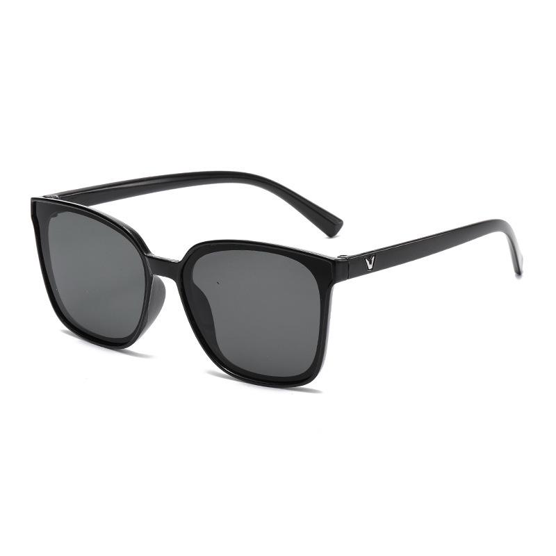 Trendy Black Unisex Sunglasses: Celebrity Style Driving & Travel Sun Protection 15811 Black Frame, Black-Gray Lens
Trendy Black Unisex Sunglasses: Celebrity Style Driving & Travel Sun Protection 15811 Black Frame, Black-Gray Lens