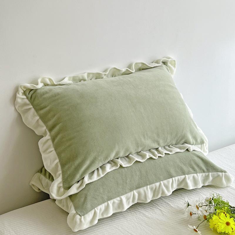 Winter Thick Milk Velvet Coral Fleece Pillowcases with Ruffle - Solid Color Pillowcase Pair: 48*74cm each
Winter Thick Milk Velvet Coral Fleece Pillowcases with Ruffle - Solid Color Pillowcase Pair: 48*74cm each