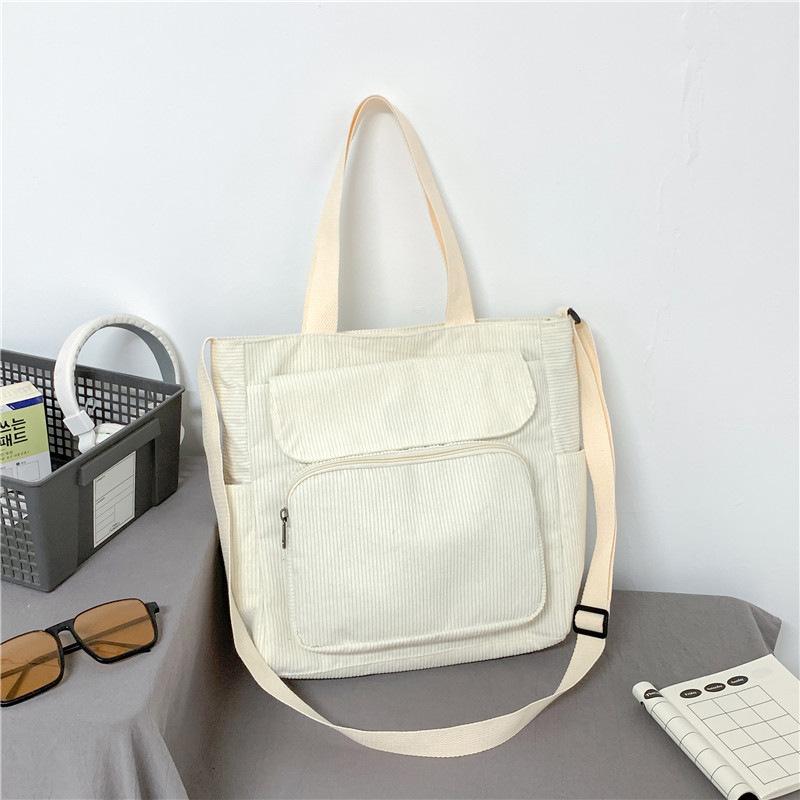 Вельветовая женская сумка 2025 новая универсальная парная сумка-мессенджер студенческая сумка для поездок на работу one size fits all
Вельветовая женская сумка 2025 новая универсальная парная сумка-мессенджер студенческая сумка для поездок на работу one size fits all