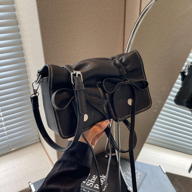 Интернет-знаменитость популярная плиссированная маленькая сумка женская 2024 новая модная маленькая сумка нишевая сумка-мессенджер маленькая квадратная сумка чёрный
Интернет-знаменитость популярная плиссированная маленькая сумка женская 2024 новая модная маленькая сумка нишевая сумка-мессенджер маленькая квадратная сумка чёрный