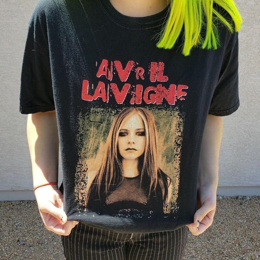 Vintage Avril Lavigne Cotton Unisex All Size T-Shirt 22D596 Unisex T-Shirt XXXXL
Vintage Avril Lavigne Cotton Unisex All Size T-Shirt 22D596 Unisex T-Shirt XXXXL