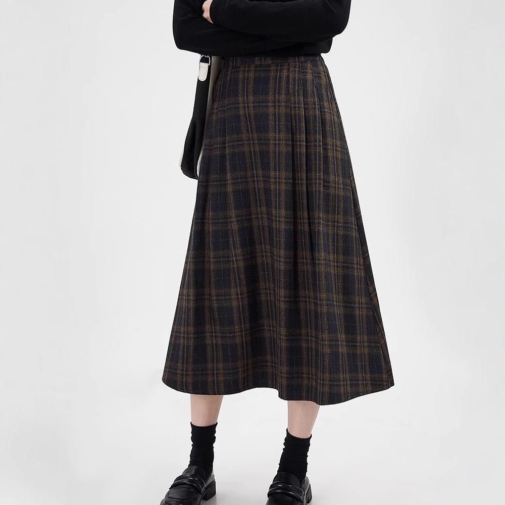 Gui er Spring Day Gingham French Retro Wool Midi Skirt: A Classic Slimming A-Line Design for Women. Medium
Gui er Spring Day Gingham French Retro Wool Midi Skirt: A Classic Slimming A-Line Design for Women. Medium
