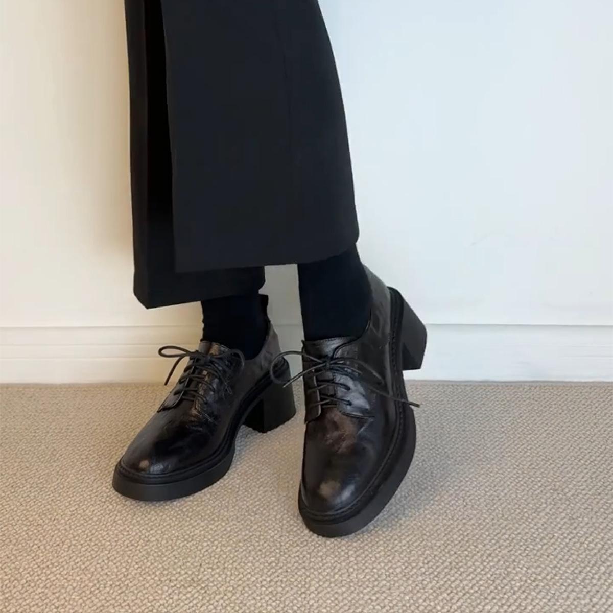 Cowhide version~ British style retro platform high-heeled loafers women s and British versatile height-increasing round head lace-up small le 35
Cowhide version~ British style retro platform high-heeled loafers women s and British versatile height-increasing round head lace-up small le 35