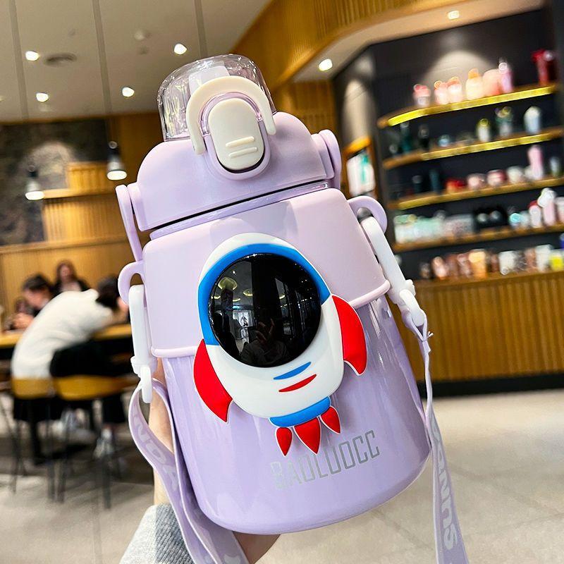 Детская кружка-термос с астронавтом для мальчиков, большая вместительная школьная соломенная чашка 316, портативная большая чашка для живота 850ML
Детская кружка-термос с астронавтом для мальчиков, большая вместительная школьная соломенная чашка 316, портативная большая чашка для живота 850ML