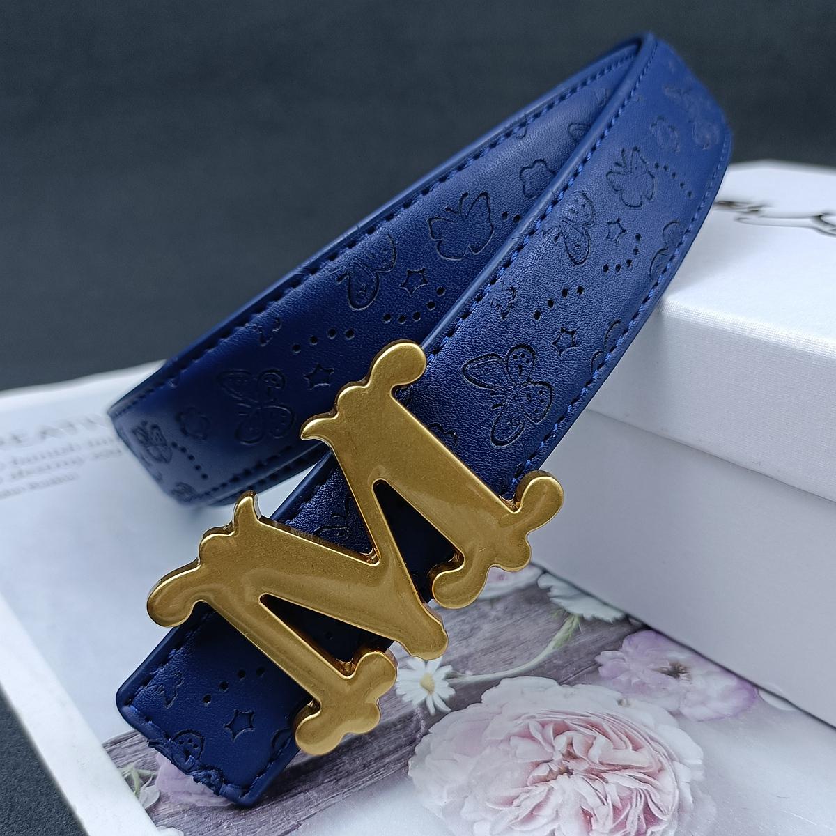 Класичний ремінь 2,5 см, літера M, розкішний дизайнерський відомий бренд, високоякісні шкіряні жіночі ремені для суконь 95cm
Класичний ремінь 2,5 см, літера M, розкішний дизайнерський відомий бренд, високоякісні шкіряні жіночі ремені для суконь 95cm