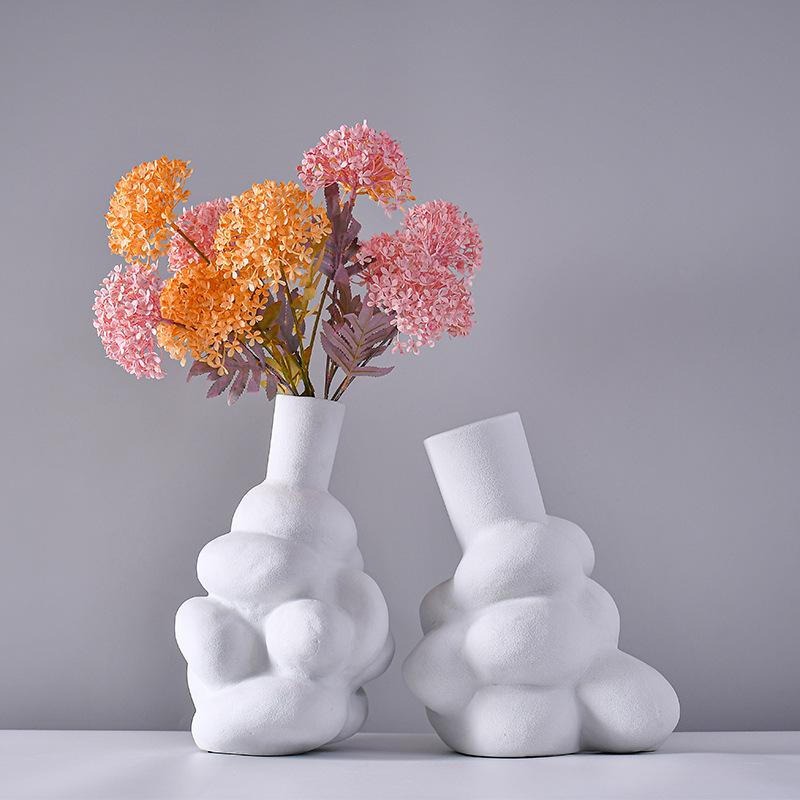 White Abstract Irregularity Ceramic Vase Entangle Knot Floral Arrangement Accessories Home Decoration Ceramic Ornament
White Abstract Irregularity Ceramic Vase Entangle Knot Floral Arrangement Accessories Home Decoration Ceramic Ornament